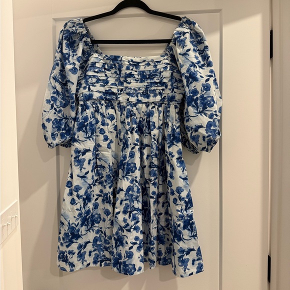 Like-new! A & F Blue Floral Puff-Sleeve Women’s Dress - Picture 2 of 10